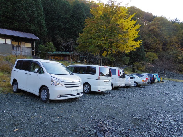 塔ノ岳 鍋割山の登山口 戸沢出合の駐車場情報