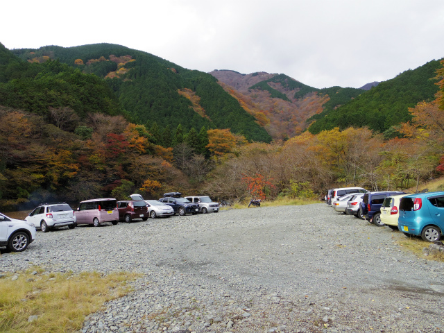 塔ノ岳 鍋割山の登山口 戸沢出合の駐車場情報