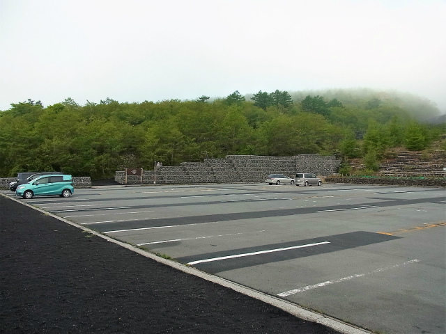 宝永山 富士山 剣ヶ峰 二ツ塚 上塚 二ツ塚 下塚の登山口 御殿場口新五合目の駐車場情報