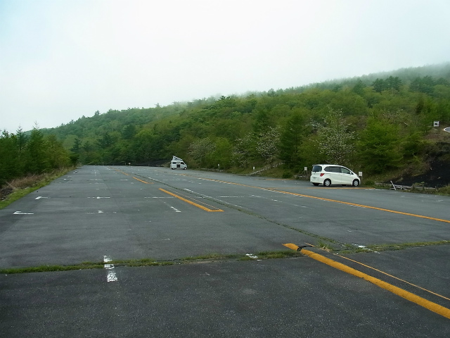 宝永山 富士山 剣ヶ峰 二ツ塚 上塚 二ツ塚 下塚の登山口 御殿場口新五合目の駐車場情報