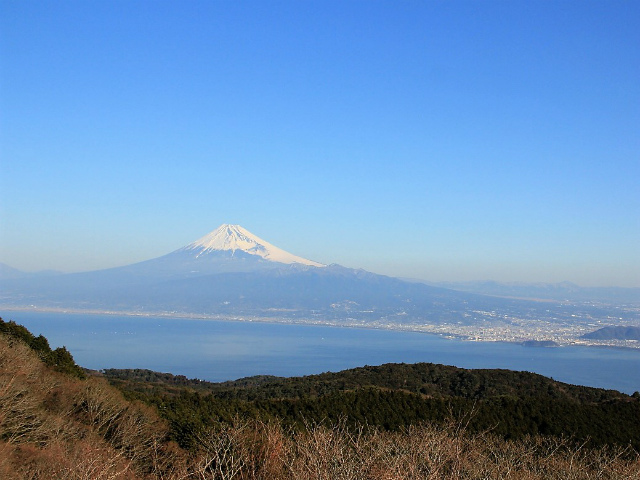 富士山が良く見える山 登山口コースガイド 金冠山山頂【登山口ナビ】