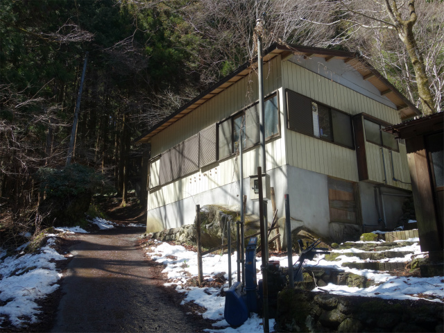 武甲山（表参道コース） 登山口コースガイド 武甲山茶屋跡ログモグカフェ【登山口ナビ】