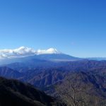 檜洞丸（板小屋沢～石棚山稜） 登山口コースガイド 崩壊地上部からの富士山【登山口ナビ】