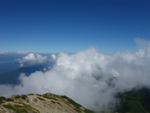 仙丈ヶ岳（北沢峠～小仙丈尾根）登山口コースガイド 仙丈ヶ岳山頂からの北アルプスの眺望【登山口ナビ】