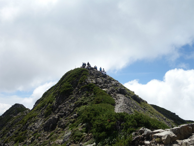 仙丈ヶ岳（地蔵尾根 松峰コース）登山口コースガイド 仙丈ヶ岳直下【登山口ナビ】