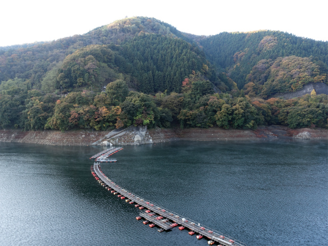 三頭山（ヌカザス尾根）登山口コースガイド 麦山の浮橋【登山口ナビ】