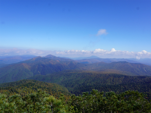武尊山（不動岳～川場剣ヶ峰）登山口コースガイド 岩峰から尾瀬・日光連山の眺望【登山口ナビ】