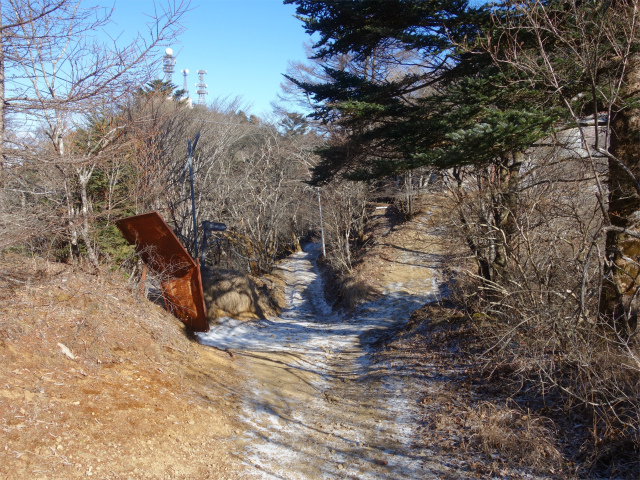 三ツ峠山（達磨石・西桂口）御巣鷹山分岐【登山口コースガイド】