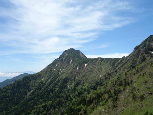 八ヶ岳・横岳（杣添尾根）登山口コースガイド 見晴台からの赤岳【登山口ナビ】