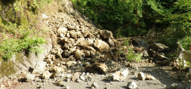 【早戸大滝】早戸川林道の通行止【登山口ナビ】