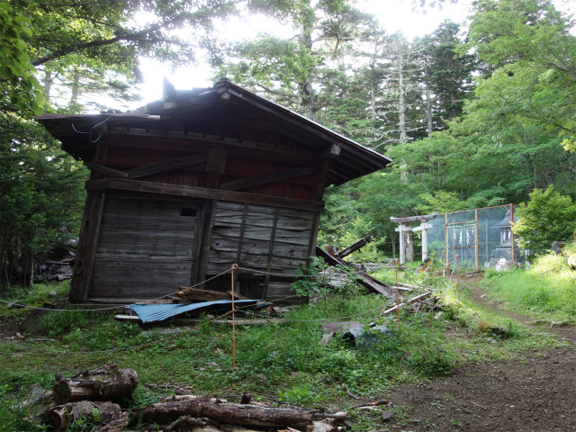 富士山 剣ヶ峰（馬返口/吉田ルート）登山口コースガイド 冨士御室浅間神社【登山口ナビ】