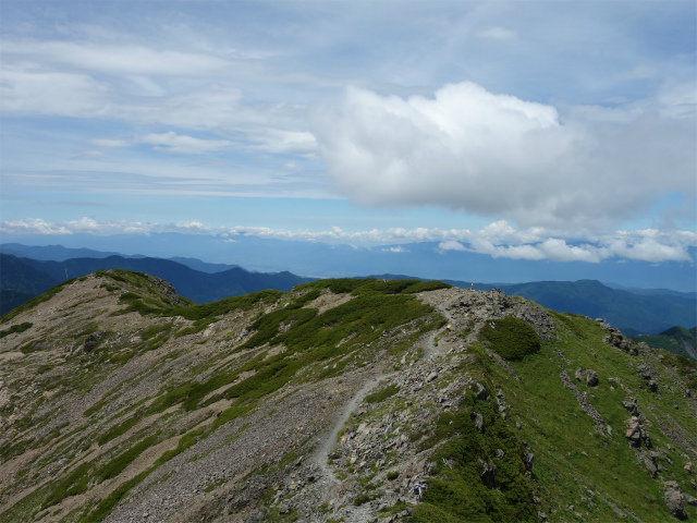 農鳥岳（奈良田～大門沢～西農鳥岳）登山口コースガイド 西農鳥岳山頂からの中央アルプス【登山口ナビ】