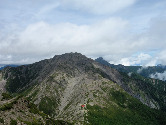 農鳥岳（奈良田～大門沢～西農鳥岳）登山口コースガイド 西農鳥岳山頂からの間ノ岳・北岳【登山口ナビ】