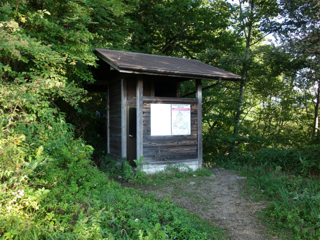 空木岳（池山尾根ルート）登山口コースガイド 古城林道終点トイレ【登山口ナビ】