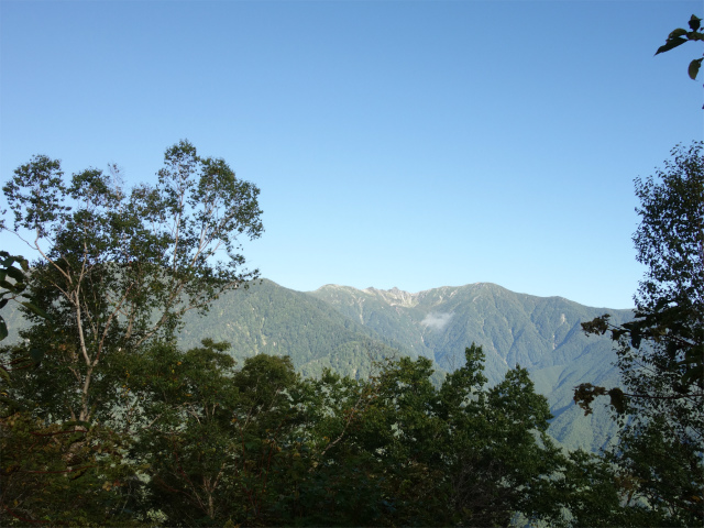 空木岳（池山尾根ルート）登山口コースガイド 池山山頂からの木曽駒ヶ岳の眺望【登山口ナビ】