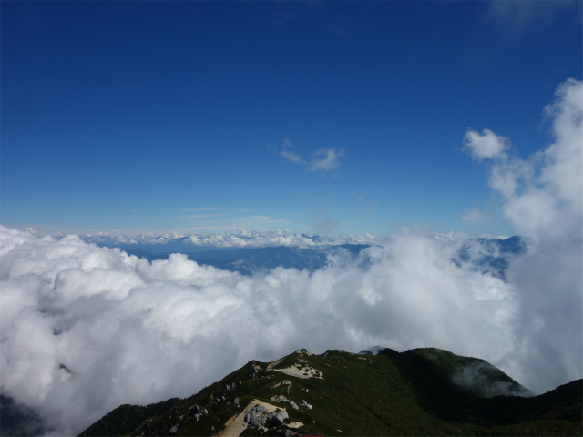 空木岳（池山尾根ルート）登山口コースガイド 空木岳山頂から八ヶ岳の眺望【登山口ナビ】