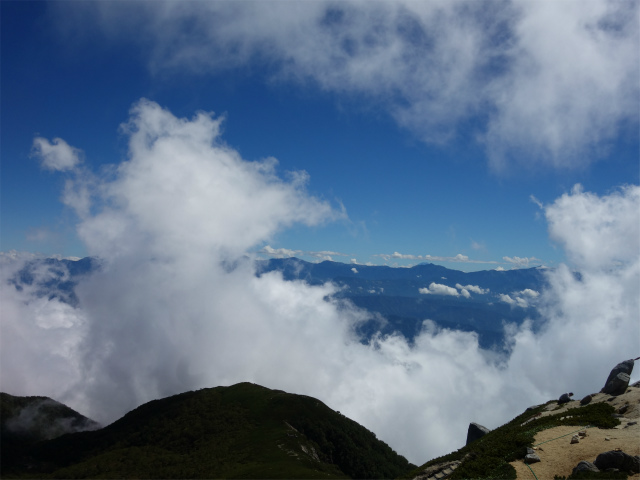 空木岳（池山尾根ルート）登山口コースガイド 空木岳山頂から南アルプスの眺望【登山口ナビ】