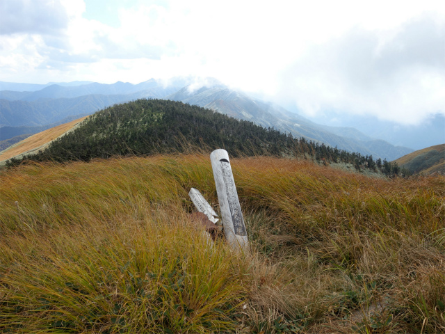 巻機山（裏巻機新道～割引岳）登山口コースガイド 朝日岳分岐【登山口ナビ】