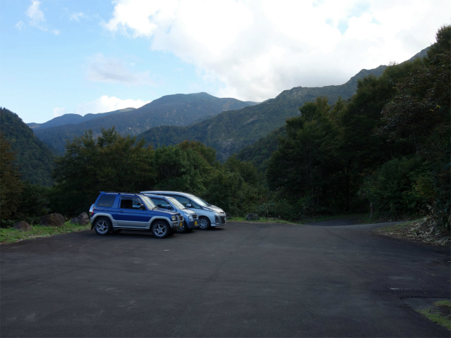 巻機山（裏巻機新道～割引岳）登山口コースガイド 天竺の里駐車場【登山口ナビ】