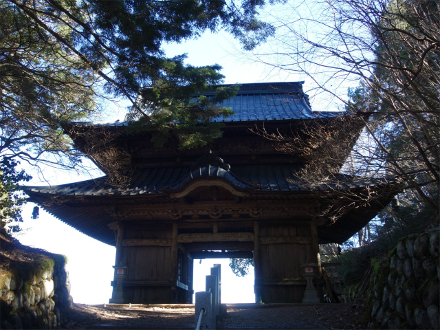 七面山（北参道～希望峰）登山口コースガイド 随身門【登山口ナビ】