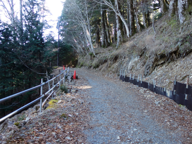 七面山（北参道～希望峰）登山口コースガイド 車道【登山口ナビ】