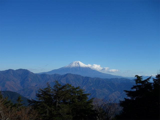 七面山（北参道～希望峰）登山口コースガイド 奥之院からの身延山と富士山の眺望【登山口ナビ】