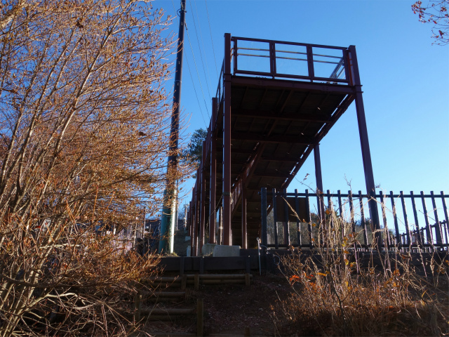 三ツ峠山（天上山・府戸尾根）登山口コースガイド 天上山全景走廊【登山口ナビ】