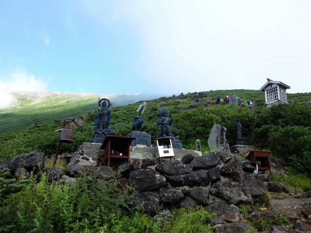 御嶽山・剣ヶ峰（田の原～王滝口登山道）登山口コースガイド 森林限界の金剛童子像【登山口ナビ】