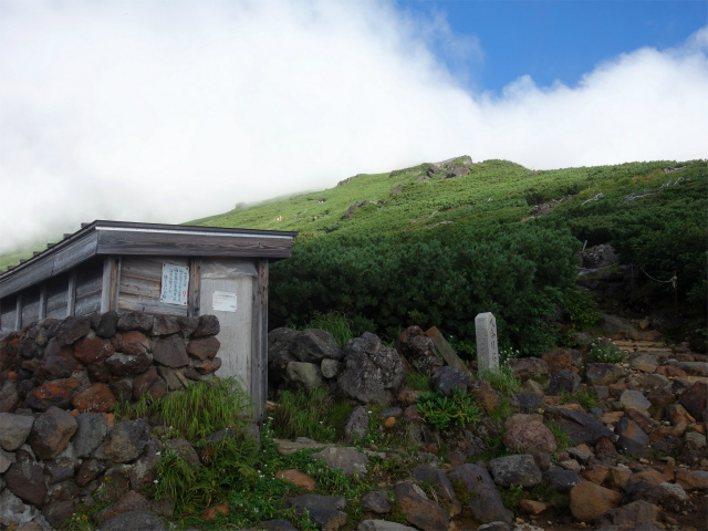 御嶽山・剣ヶ峰（田の原～王滝口登山道）登山口コースガイド 八合目石室避難小屋【登山口ナビ】