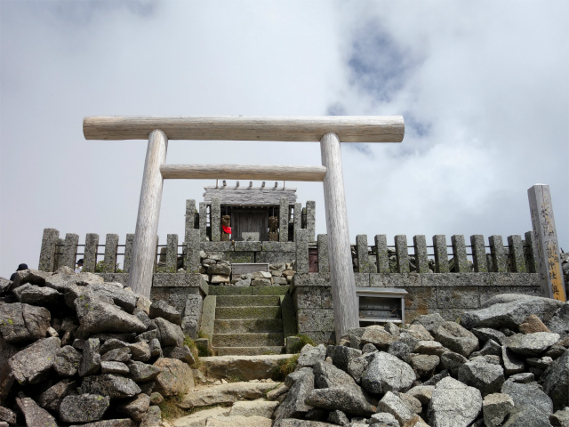 木曽駒ヶ岳(桂小場・西駒ルート)登山口コースガイド 木曽駒ヶ嶽神社奥社【登山口ナビ】