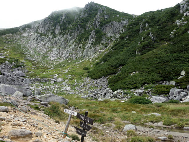 木曽駒ヶ岳(桂小場・西駒ルート)登山口コースガイド 駒飼ノ池【登山口ナビ】