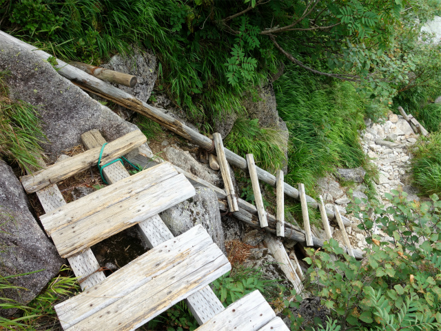 木曽駒ヶ岳(桂小場・西駒ルート)登山口コースガイド ハシゴ【登山口ナビ】
