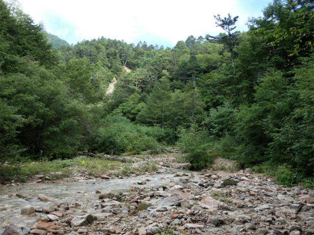 燕岳(中房登山口~東沢乗越)登山口コースガイド 河原【登山口ナビ】