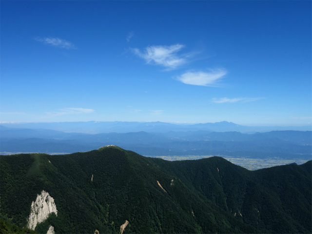 燕岳(中房登山口~東沢乗越)登山口コースガイド 北燕岳山頂から奥志賀・浅間山の眺望【登山口ナビ】