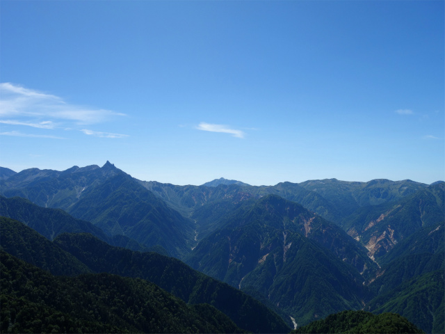 燕岳（中房登山口～合戦尾根）登山口コースガイド 山頂から槍ヶ岳の眺望【登山口ナビ】