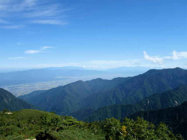 燕岳（中房登山口～合戦尾根）登山口コースガイド 展望の良い露岩からの八ヶ岳・富士山・中央アルプス【登山口ナビ】