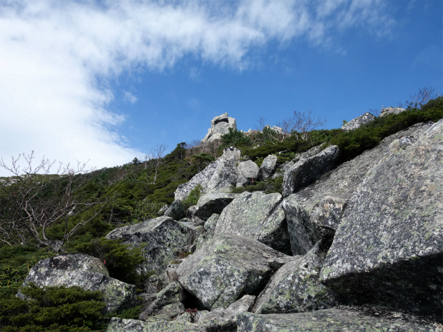 金峰山(御嶽古道/表参道)登山口コースガイド 岩場【登山口ナビ】