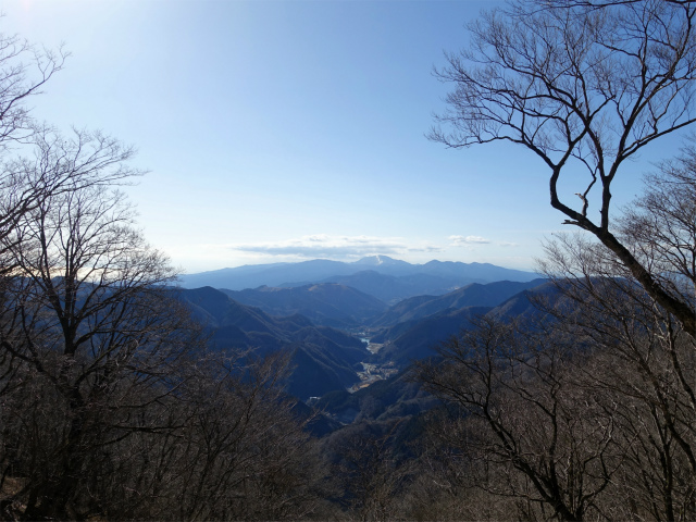 畦ヶ丸(西丹沢ビジターセンター~権現山)登山口コースガイド 箒沢権現山山頂から箱根の眺望【登山口ナビ】