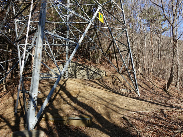 ハマイバ・大蔵高丸（景徳院～曲り沢峠）登山口コースガイド 送電線鉄塔直下【登山口ナビ】